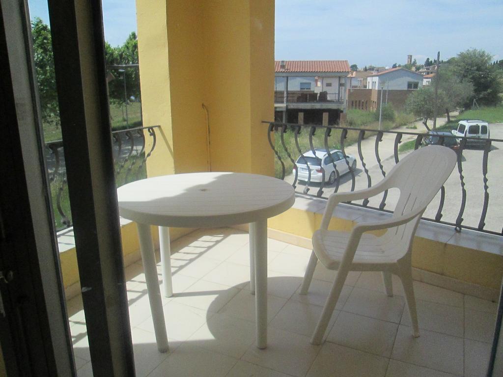 Hotel Pensio L'Avi Pep Saus Exterior foto